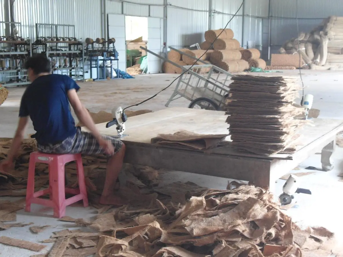 Wholesale Mulch Tree Rings Mulching Cover Trees Protection Cheap Price