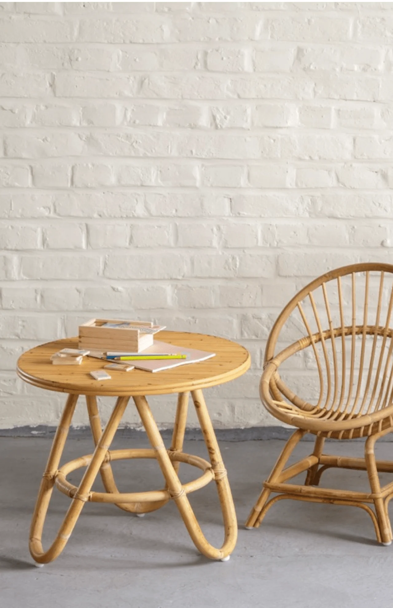 kids wicker table and chairs