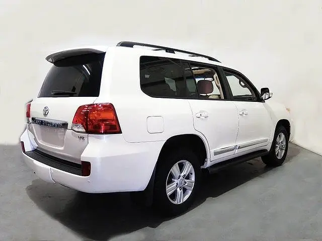 used - 2013 2014 2015 2016 2017 2018 toyota land cruiser gxr v8