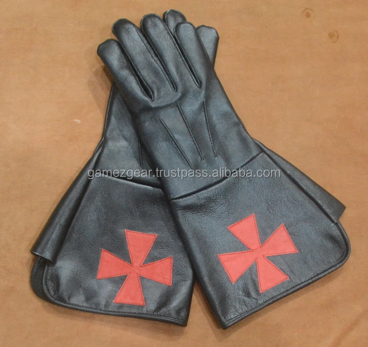Knight Templar Gauntlet.jpg