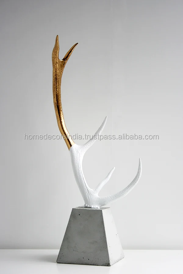 sculpture jewellery stand3.jpg