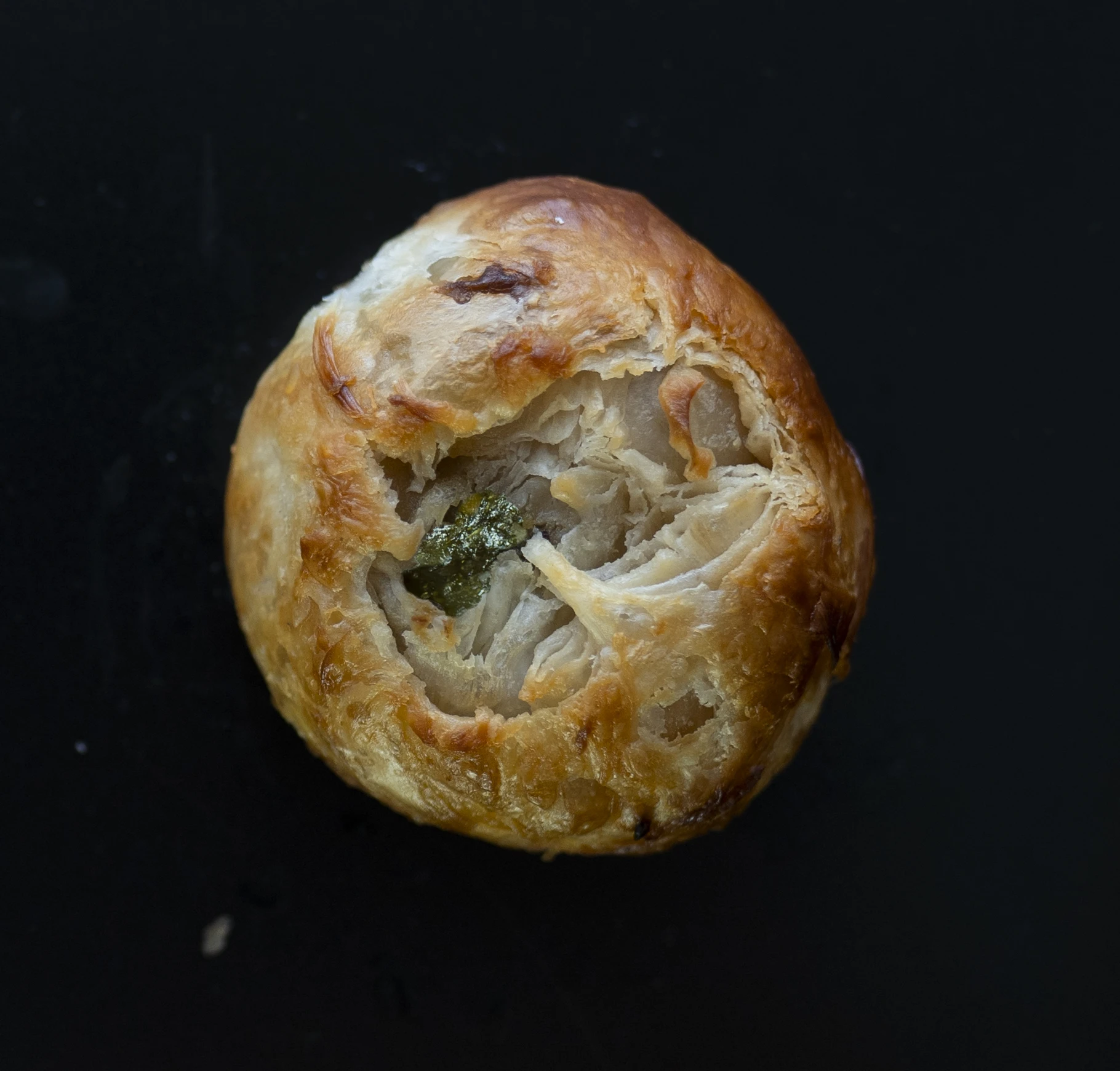 
First Quality Turkish Sweet Pastry Food For Wholesale From Factory Health Bakery Frozen Pistachio Wholesale Food Market Import 