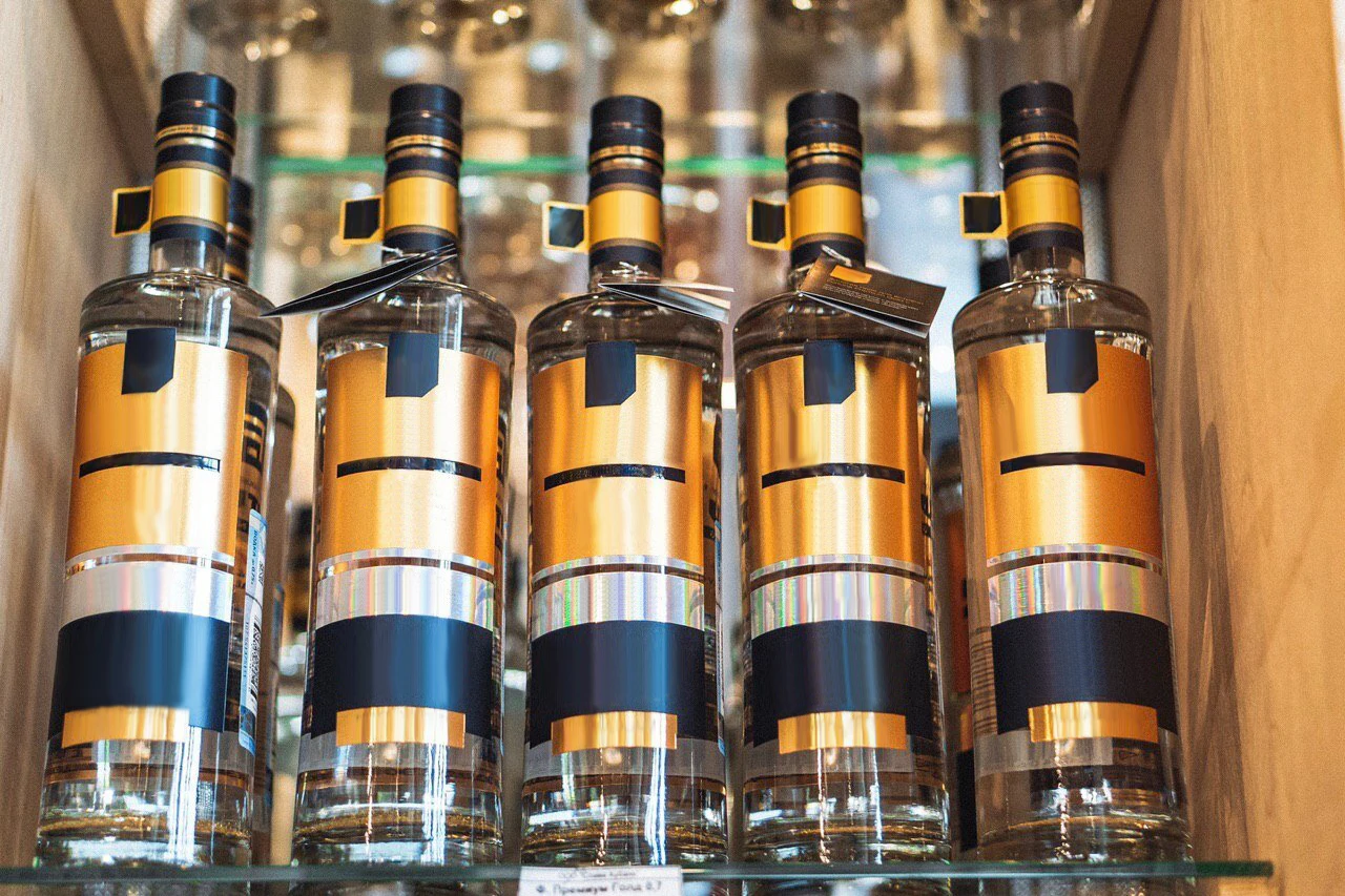 premium russian 40% vodka with edible gold leaf, 1000 ml