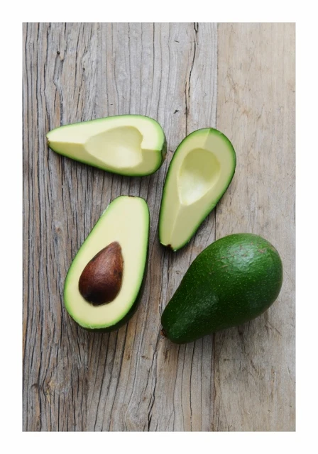 Hass avocado.jpg