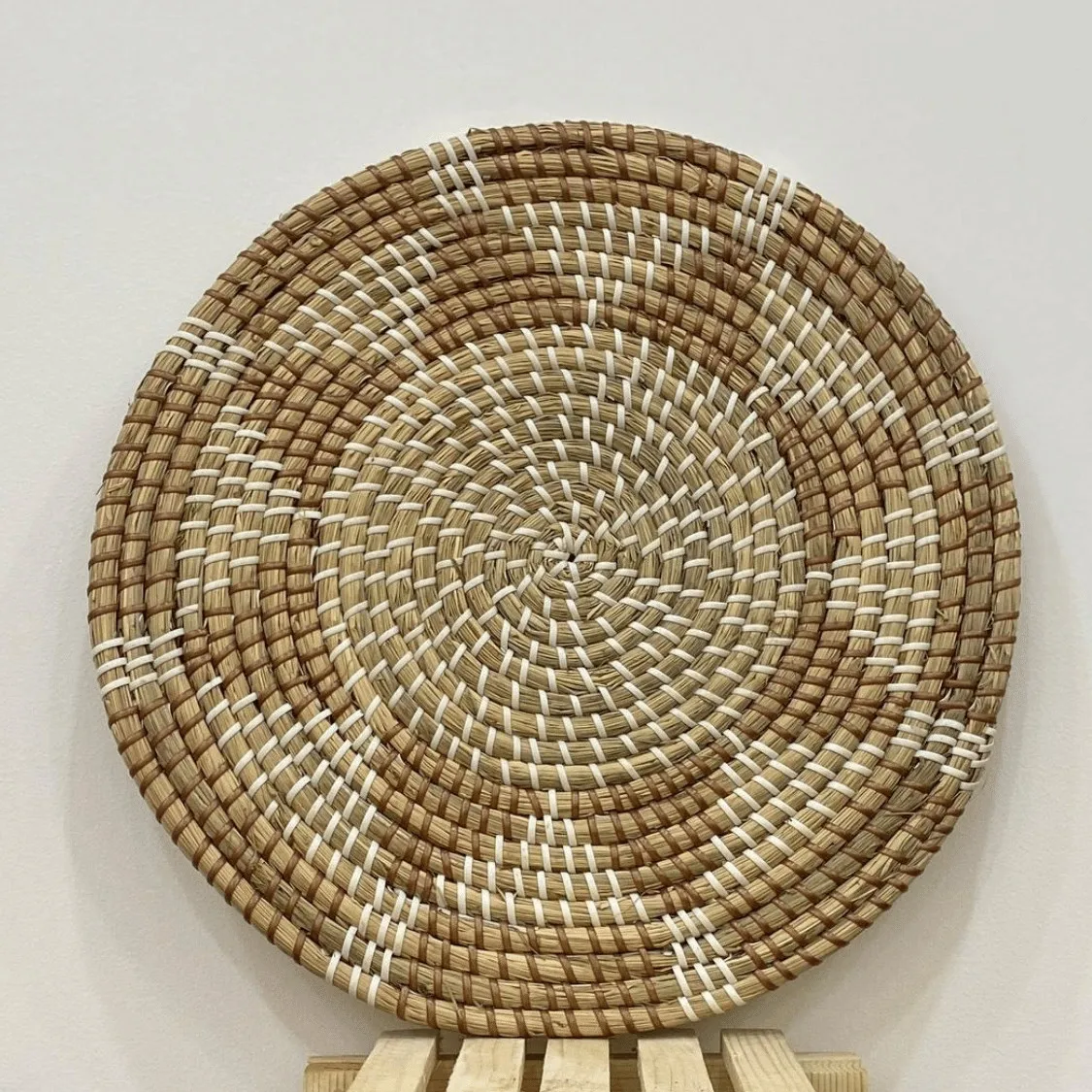 Woven Seagrass Plate Wall Sculpture Set Of 3 - Seagrass Plate For ...