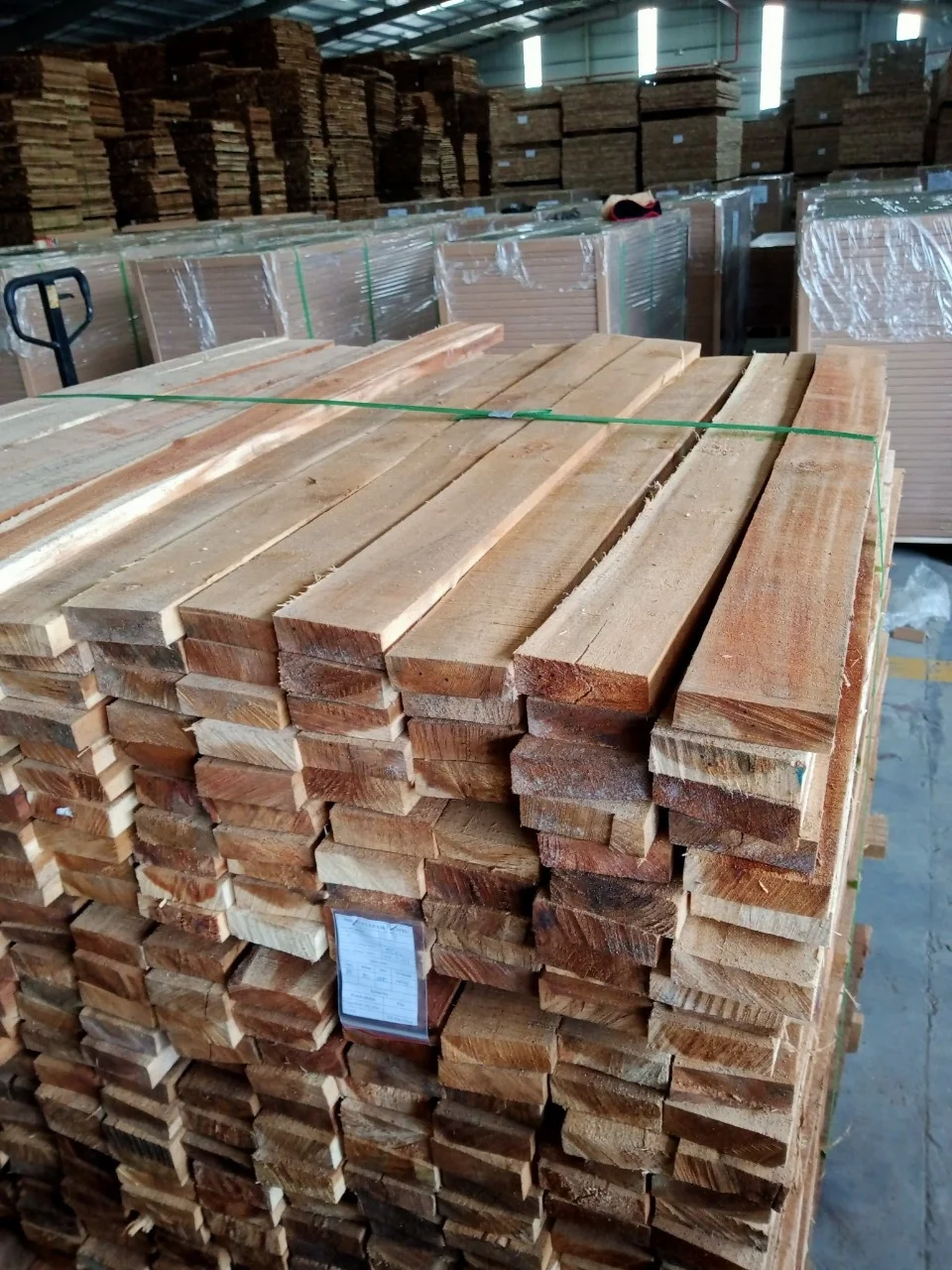 Sawn Timber/lumber/ Dried Wood/ Acacia,Pine,Mussivi,Senya,Pachyloba Etc