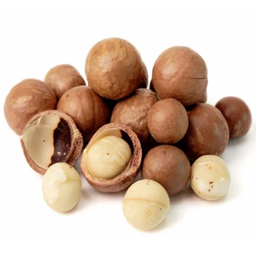 
Macadamia Nuts from Daklands brand and made in Vietnam 