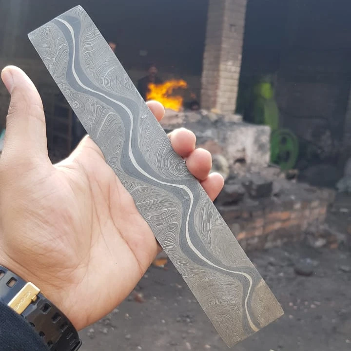 
Damascus snake feather Billet 