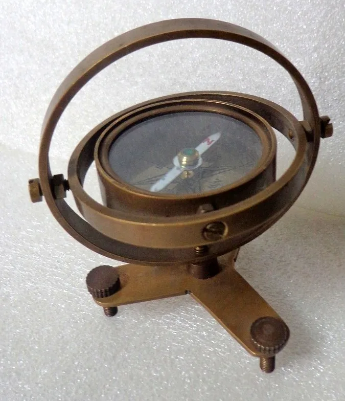 Top Selling Gimbaled Brass Compass Table Top Decorative Nautical