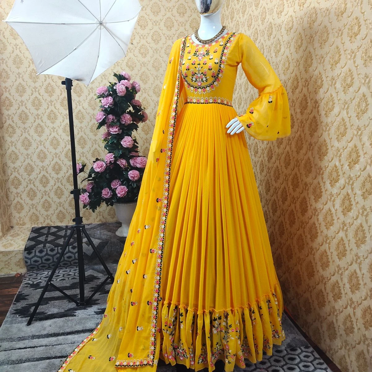 elegant silk lace border suit