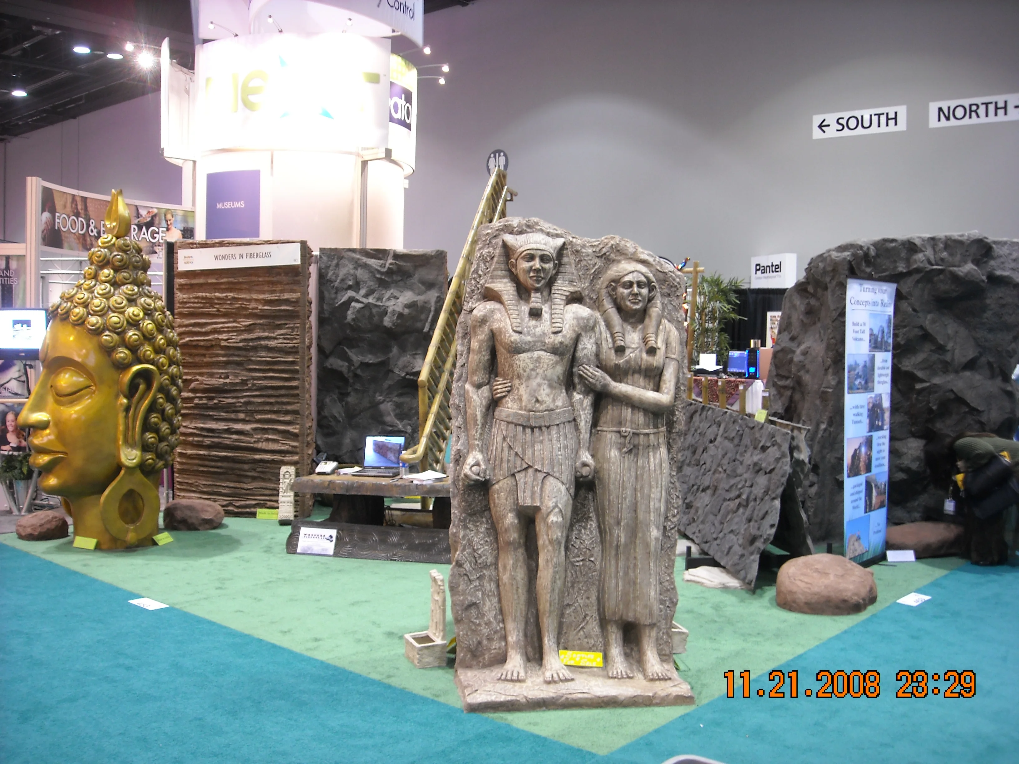 Exhibition Display USA.JPG