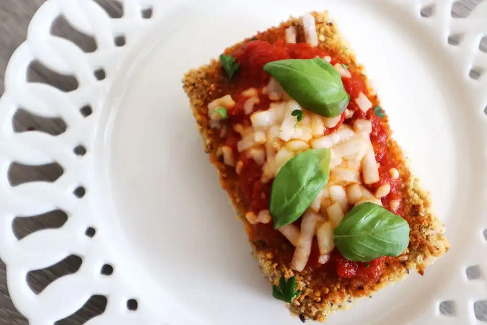 breadless-crumbs-detail