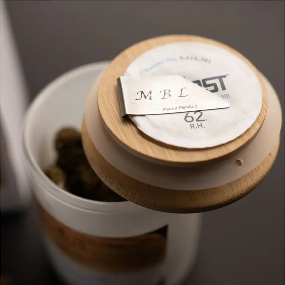 Wholesale Glass Jar For Storing Herbs Properly To Protect Them From