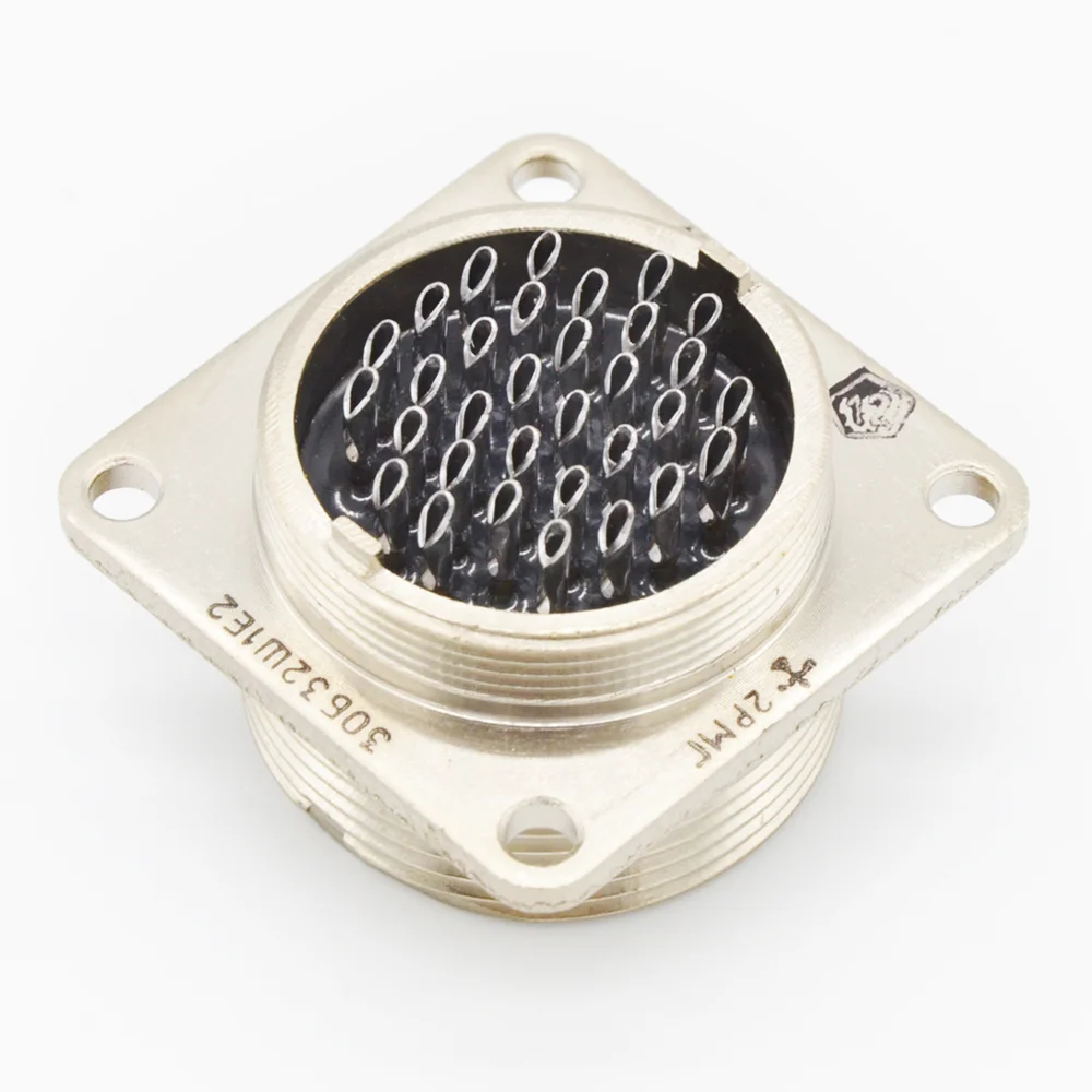 Cylinder Shaped Russian Dc / Ac Power Connectors 32 Output Circular