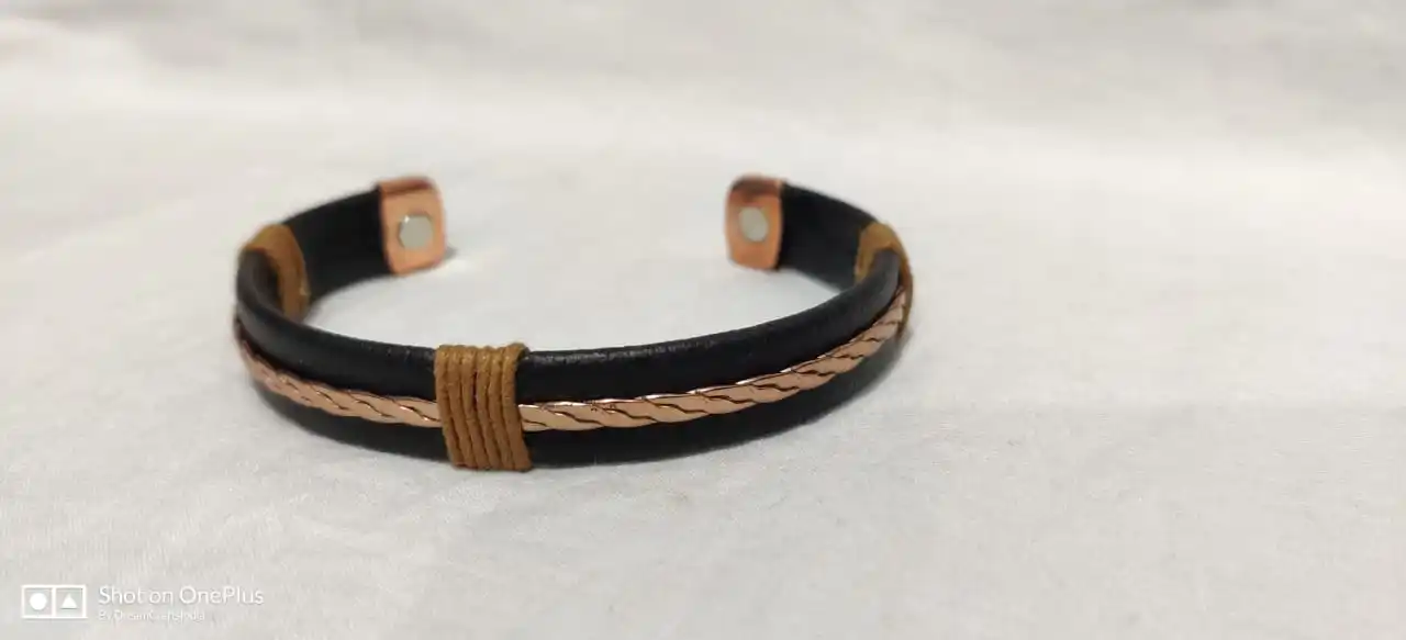 High Quality Pure Copper Bracelets For Men And Women Available In